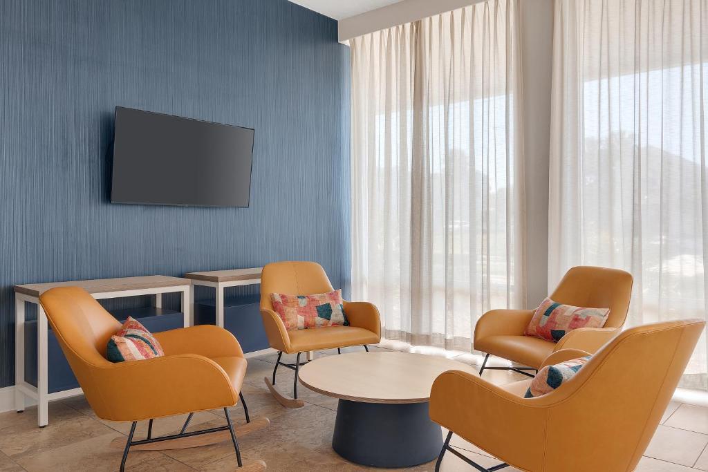 Spark by Hilton Ormond Beach Oceanfront photo 4