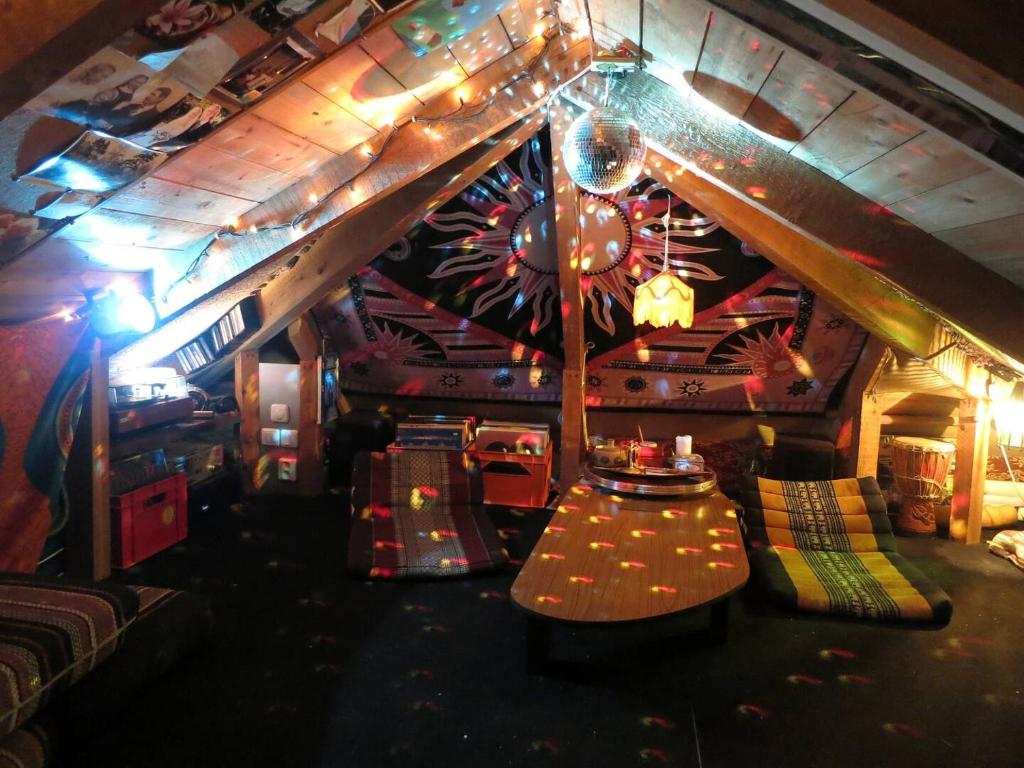 Unique homestay photo 4