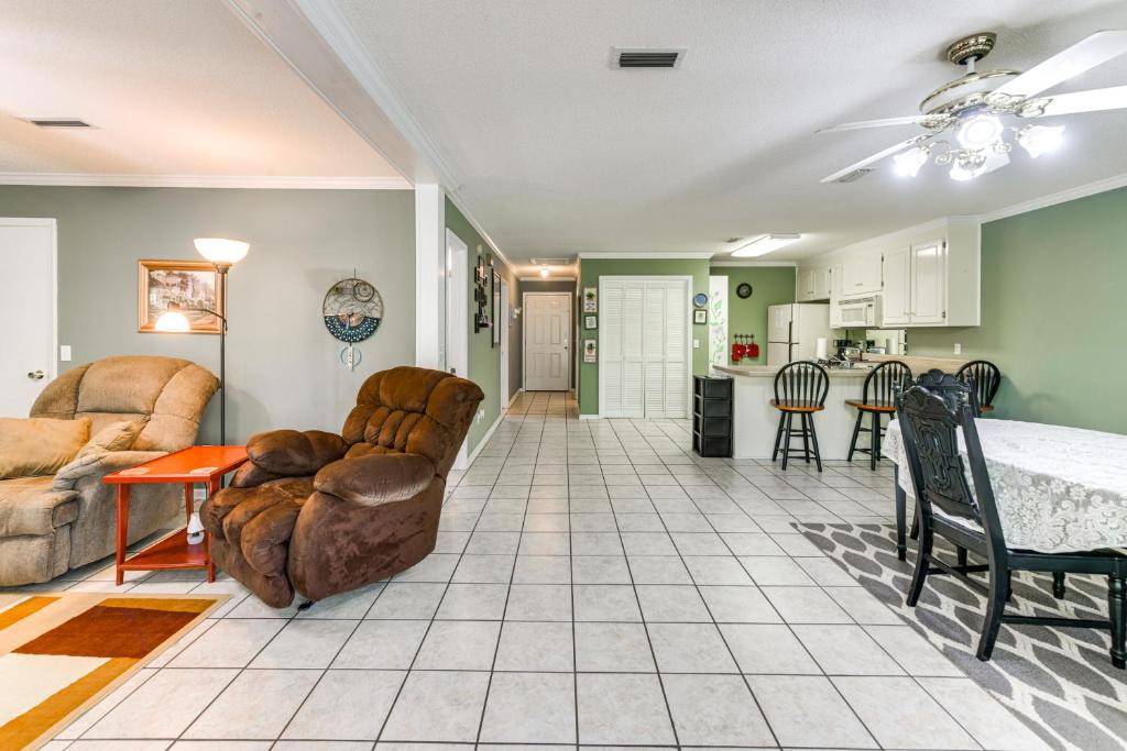 Abbeville Cottage with Grill Steps to Lake Eufaula! photo 4