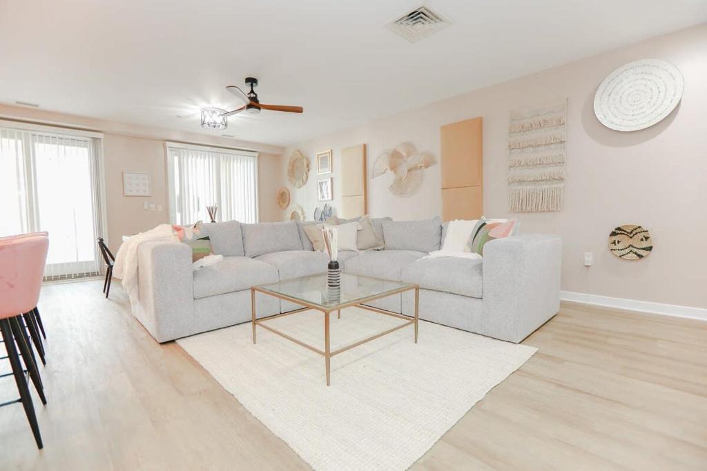 Sojourn Sanctuary Seaside Escape 3 BR photo 4