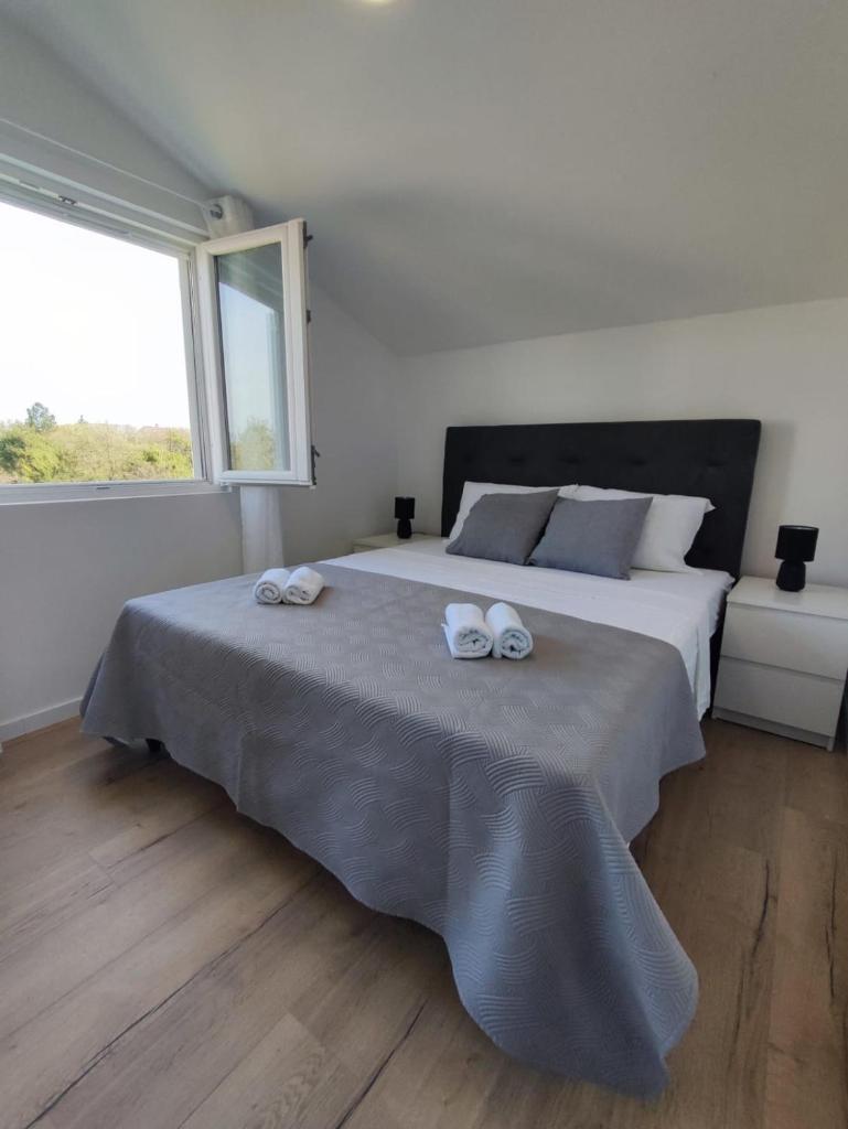 Sunset Luxury Apartment photo 4