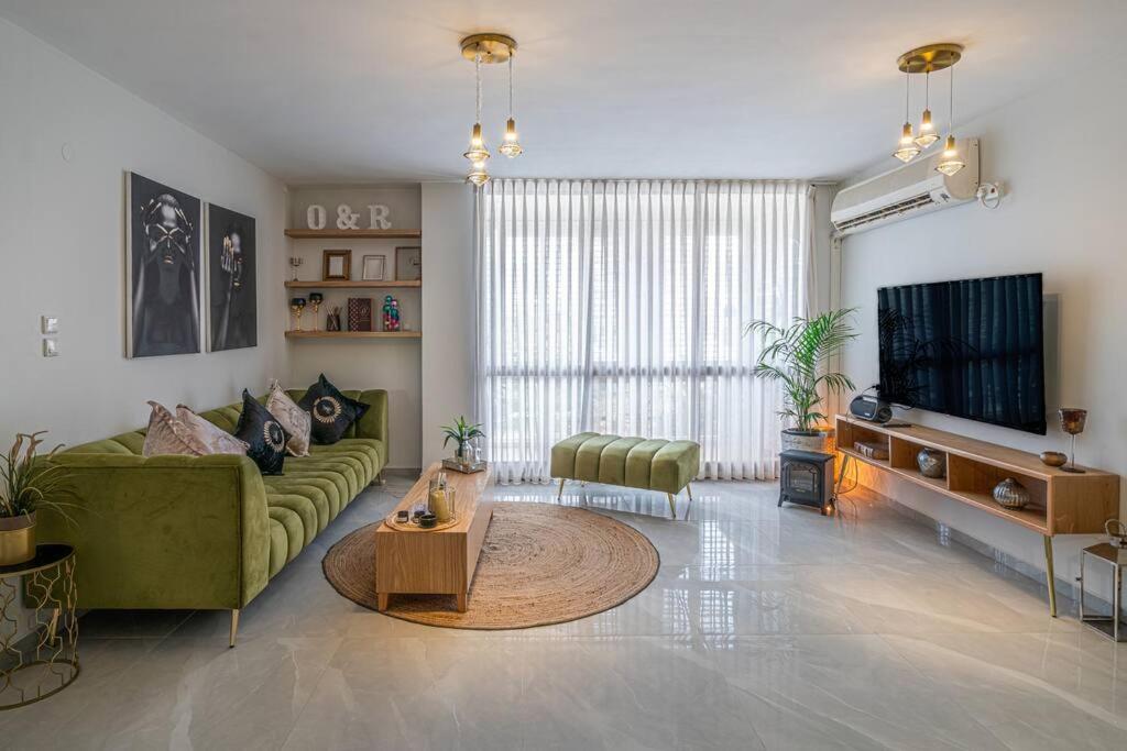 Kikar Hamedina Dream 3 BR
