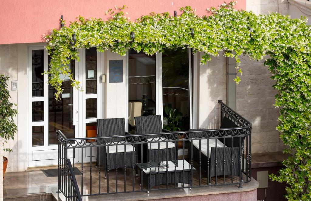 Apartments Ivona photo 3