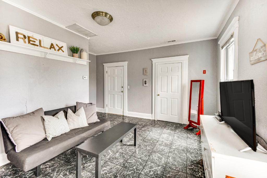 Norfolk Apartment 1 Mi to Ocean View Beach Park! photo 4