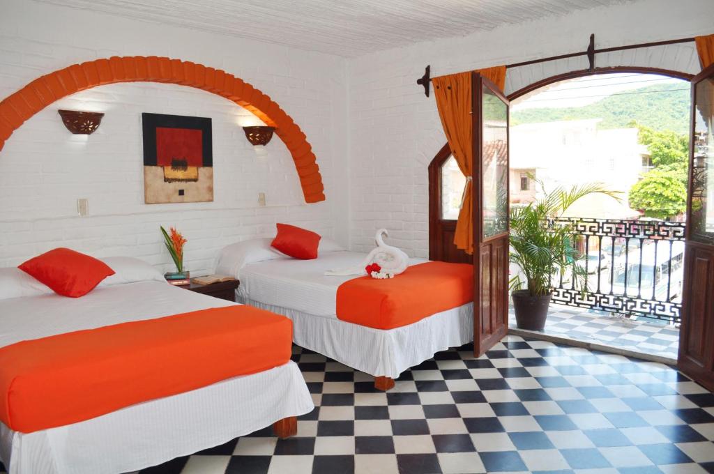 Четырехместный (Quadruple  A/C), Hotel Hacienda de Vallarta Centro