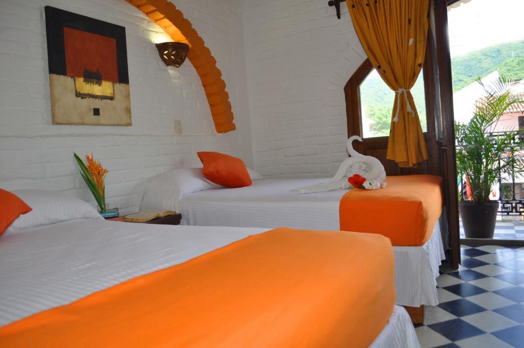 Четырехместный (Quadruple  A/C), Hotel Hacienda de Vallarta Centro