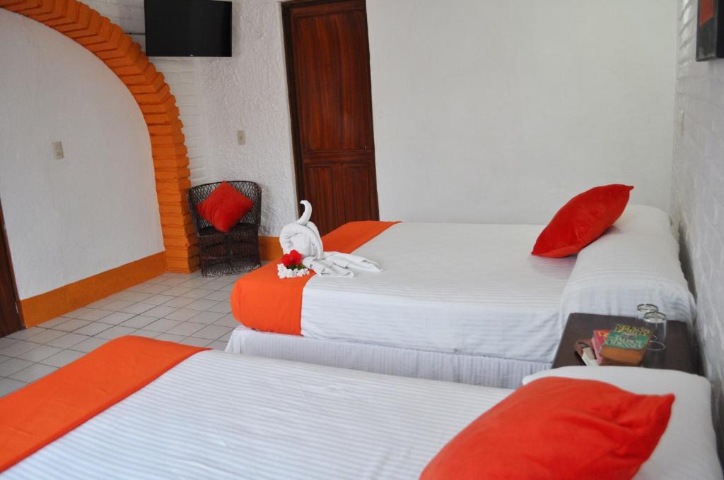 Четырехместный (Quadruple  A/C), Hotel Hacienda de Vallarta Centro