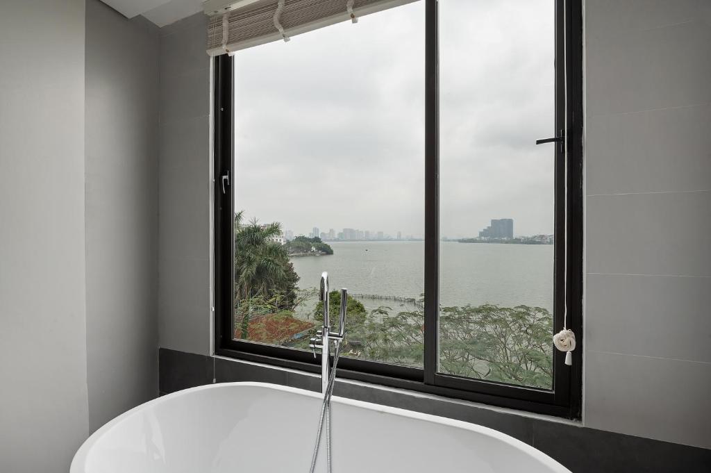 Lakeview Residence Hotel