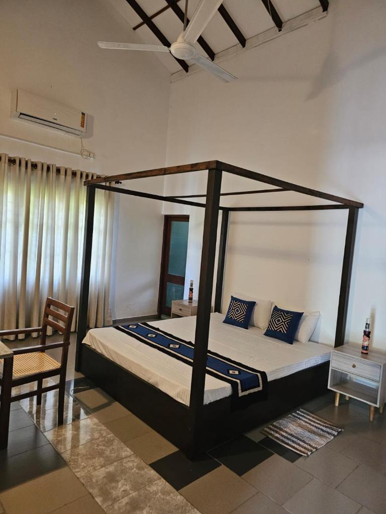 AVISA BALAPITIYA photo 3