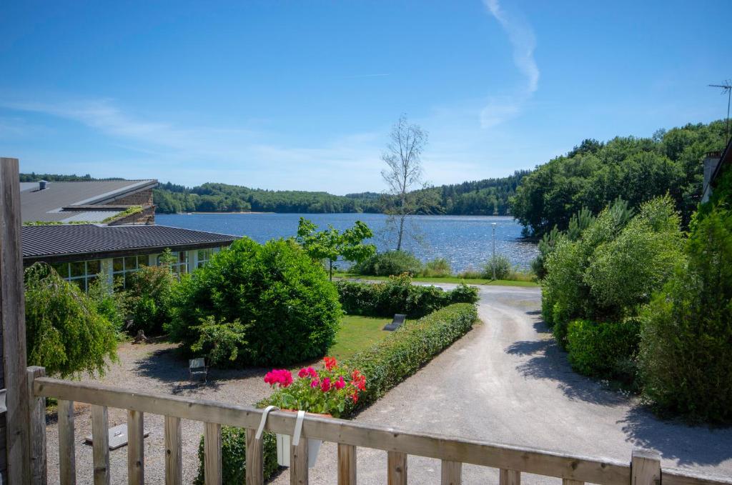 Logis Hotel du Lac photo 3