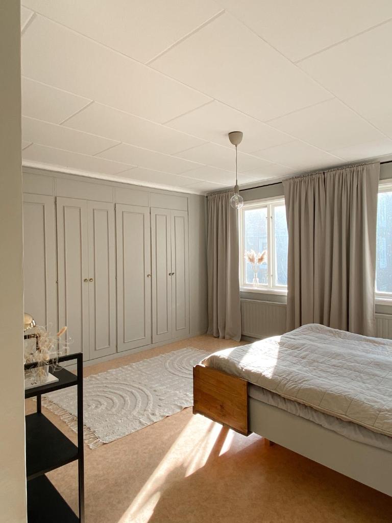 Stort lantligt hus i idyllisk miljö photo 3