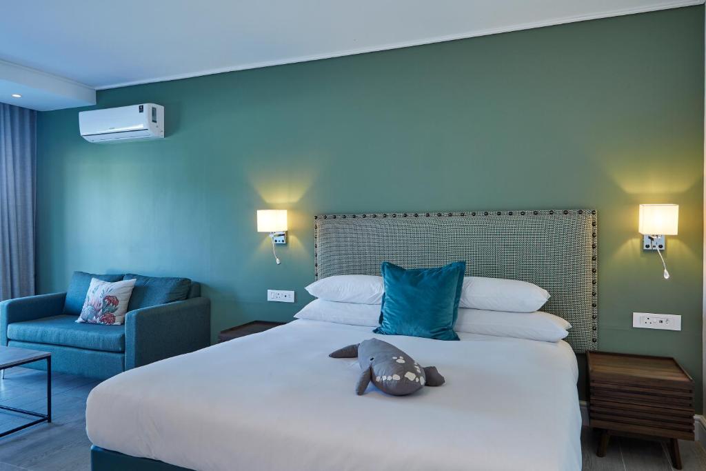 One Marine Drive Boutique Hotel by The Living Journey Collection photo 3