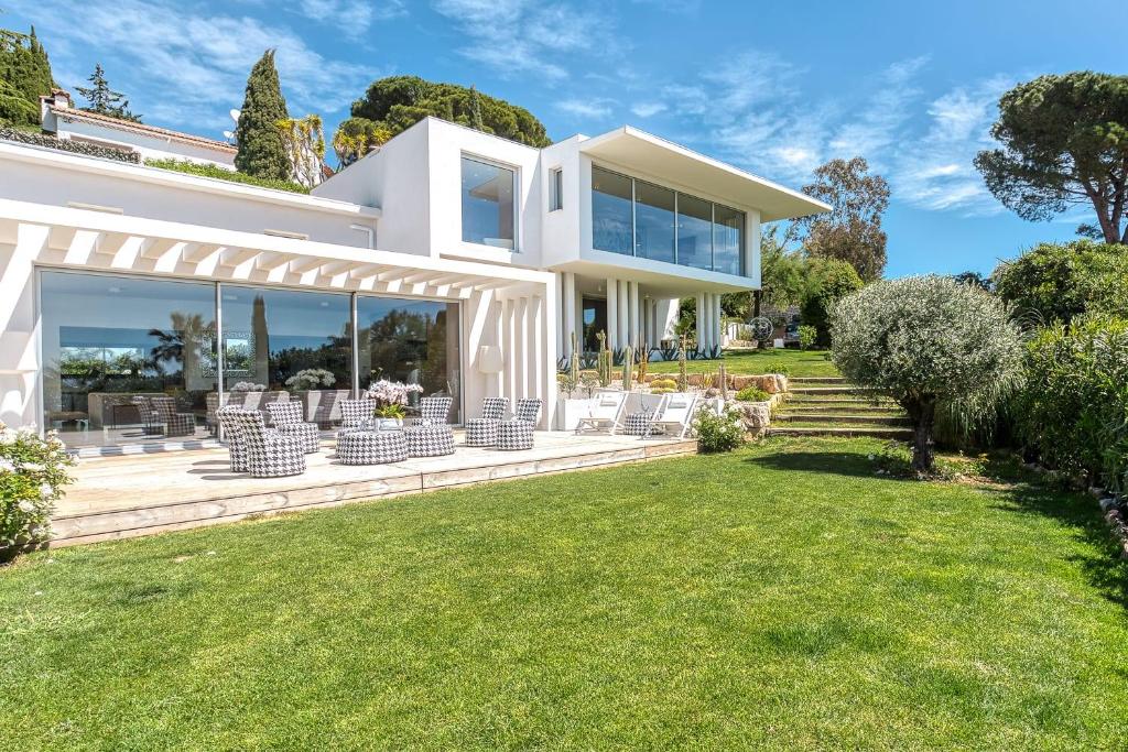 Villa Cannes Chelsea photo 3