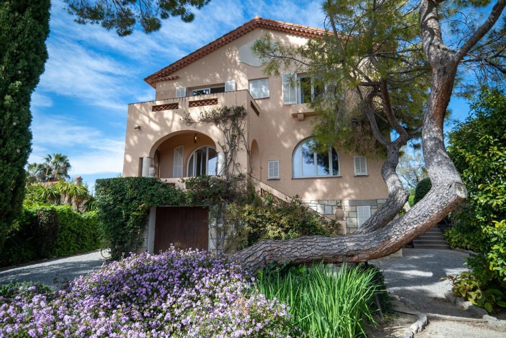 GuestReady - A Mediterranean chic escape