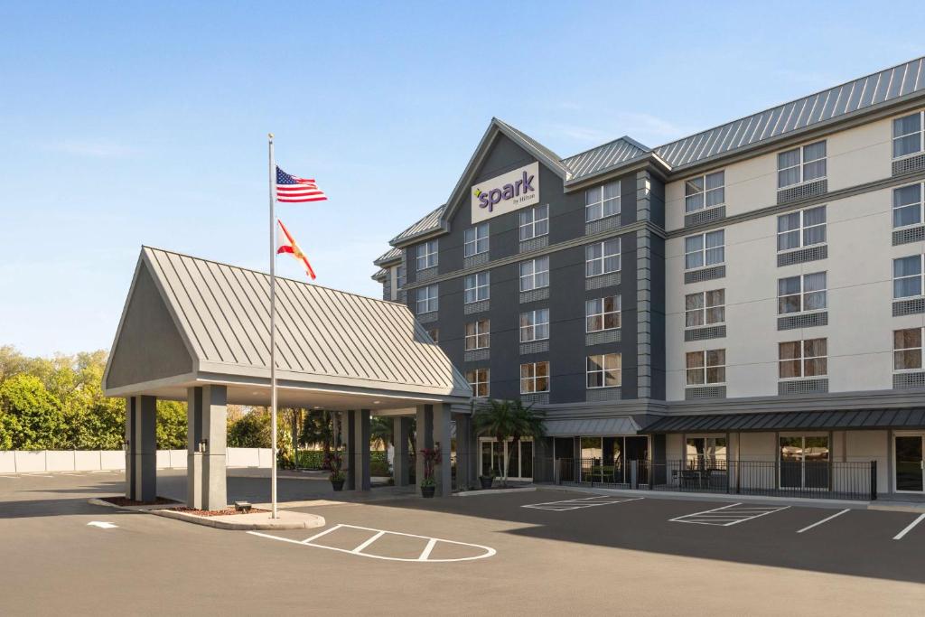 Spark by Hilton Orlando Universal Blvd image