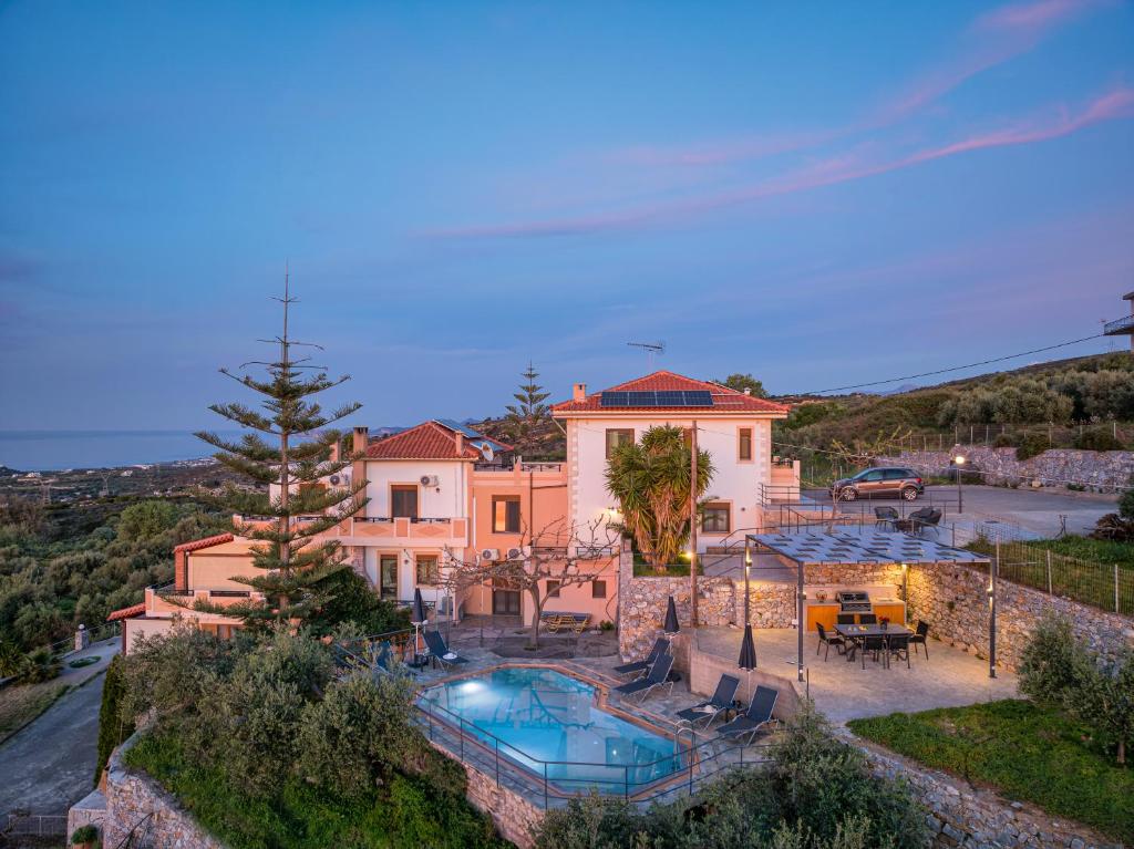 Chrisiis Villa photo 2