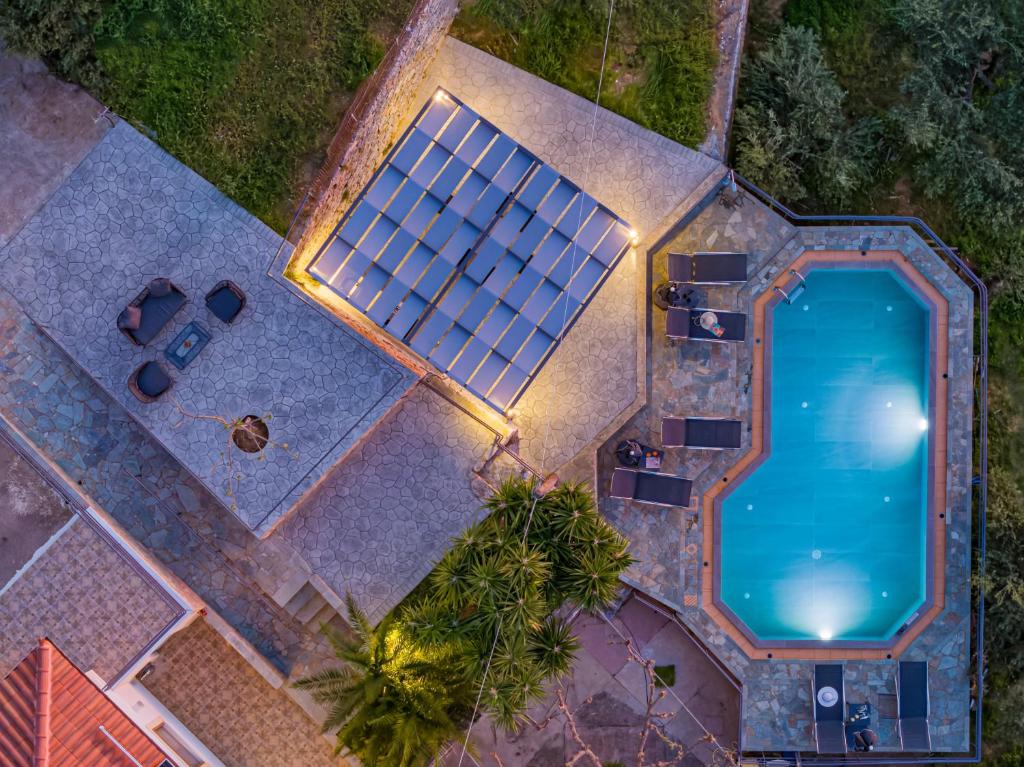 Chrisiis Villa photo 3