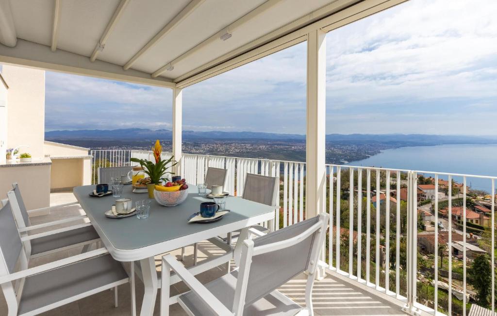 Gorgeous Apartment In Bregi With Wifi photo 2