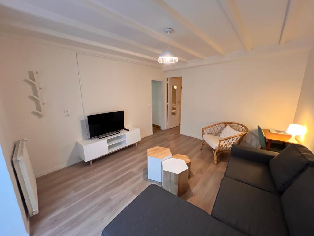 Appartement RDC 9 personnes, 2 chambres, wifi, proche du centre photo 3