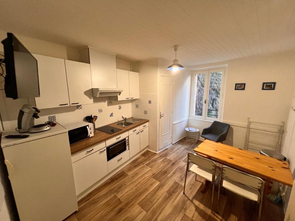 Appartement 4 personnes, wifi, proche centre et thermes photo 1