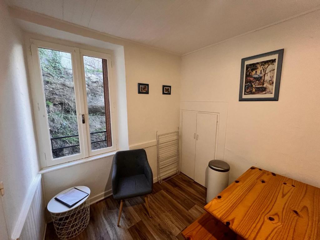 Appartement 4 personnes, wifi, proche centre et thermes photo 3