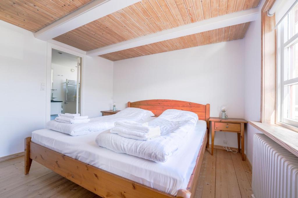 Lovely 4 Bedroom House in Vestmanna photo 1
