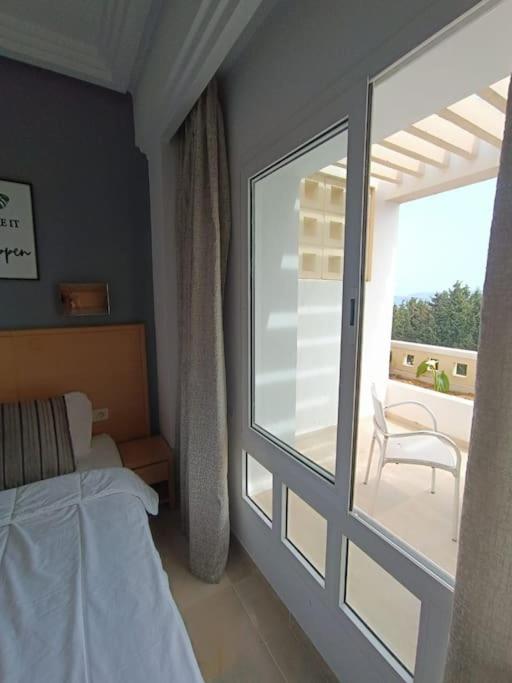 Logement S+2 dans un hôtel 4* vue mer photo 2