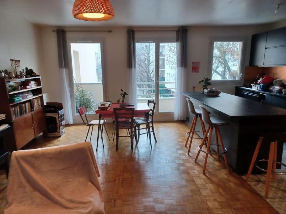 Appartement proche Paris photo 1