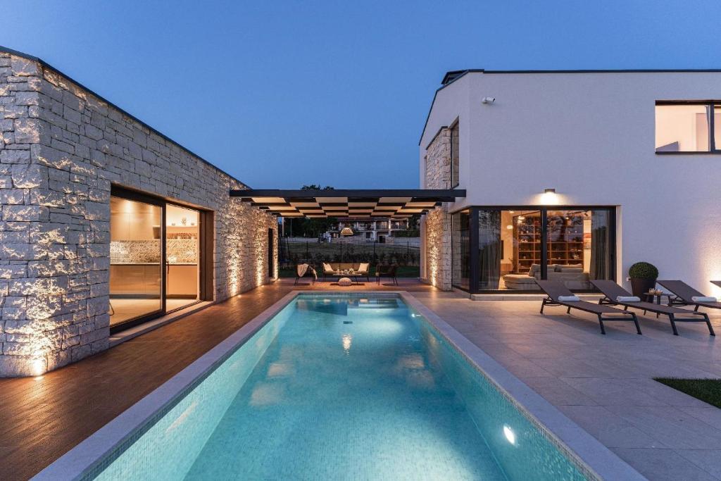 Luxuriöse Villa Ansi Exclusive mit Pool, Sauna, Whirlpool, Kinderspielplatz, 8-10 Personen photo 1
