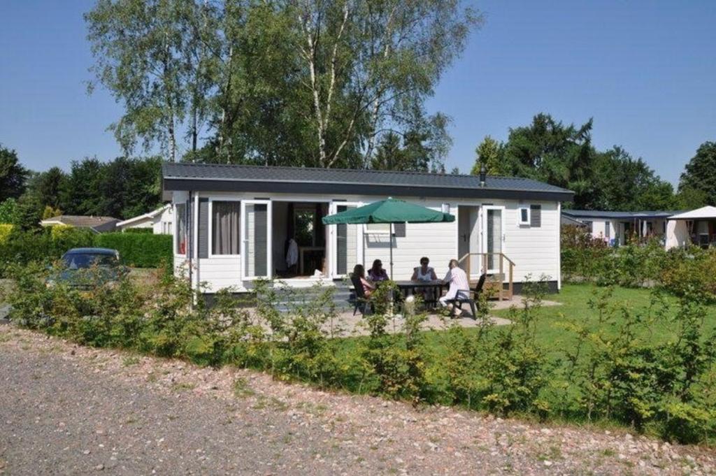 Mobilheim für 4 Personen ca 35 qm in Baarle-Nassau, Nordbrabant - b58367 photo 1