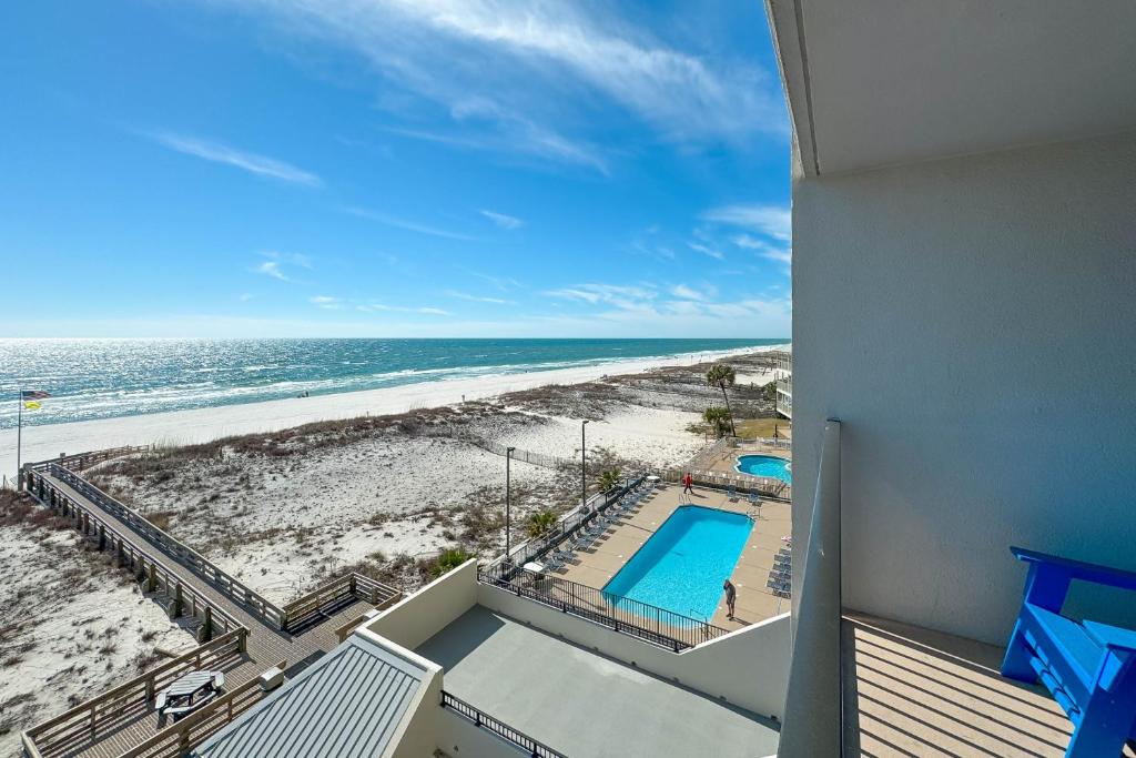 Island Winds West 474 image