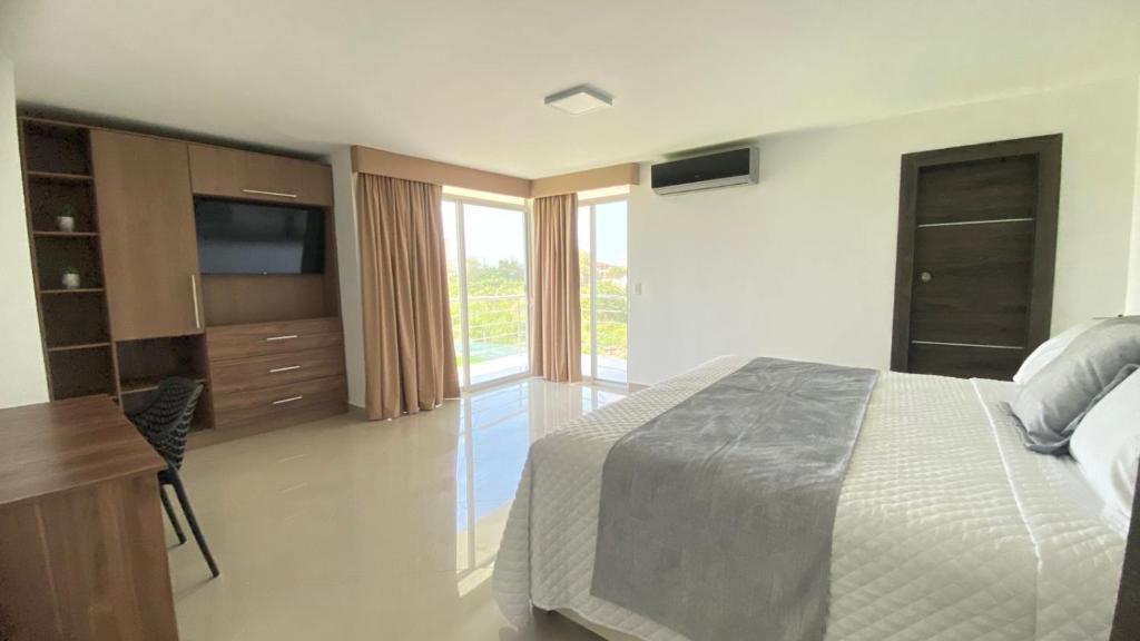 Green Platinum Hotel photo 2