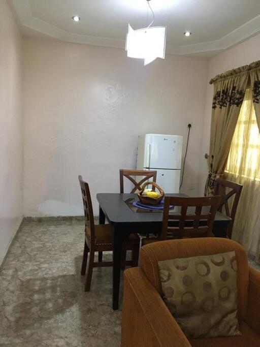 Cozy 2 bedroom serviced Apartment photo 4
