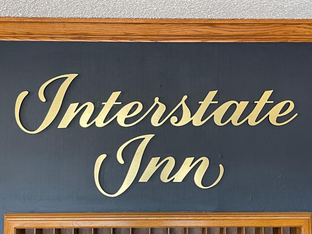Interstate Inn photo 1