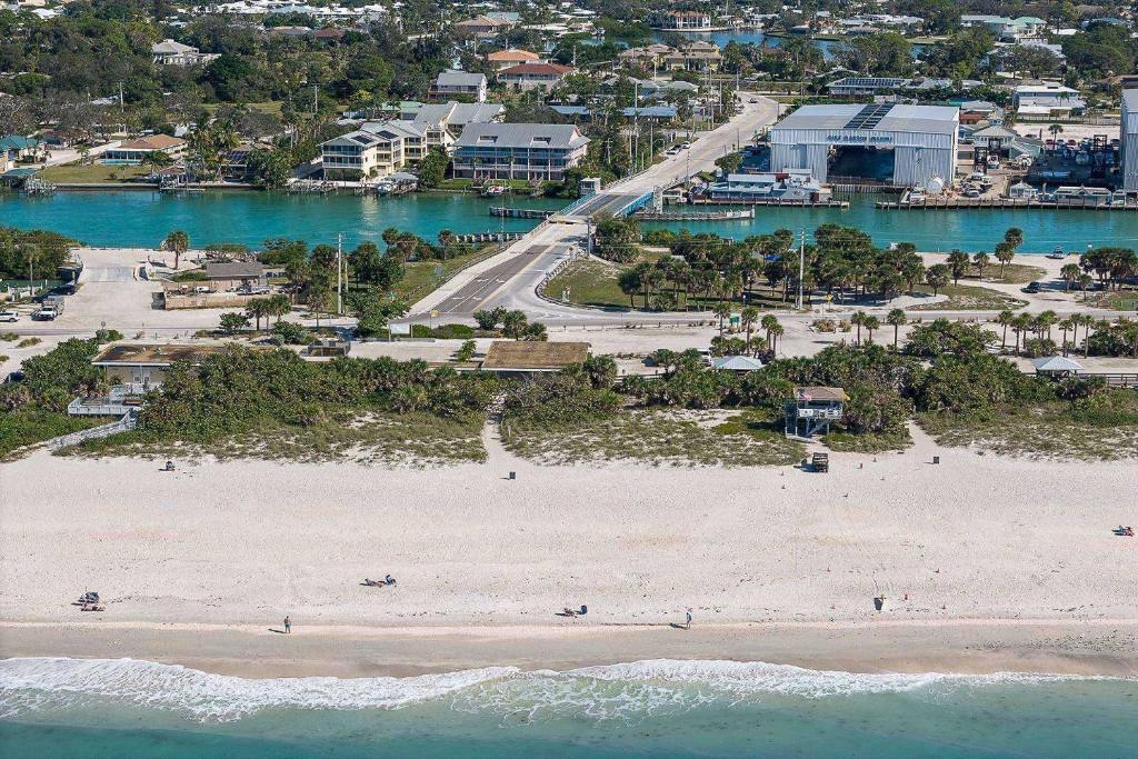 Nokomis Home Close to Beach photo 2