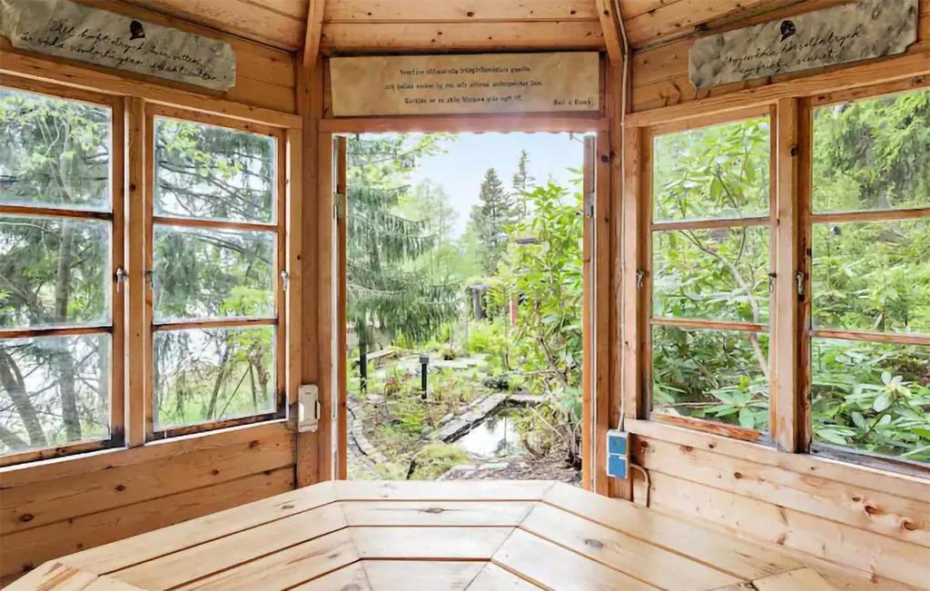 Gorgeous Home In Hrnsand With Wifi photo 2