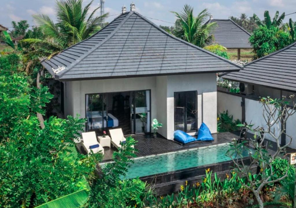 Capung Asri Eco Luxury Resort with Private Pool Villas photo 1