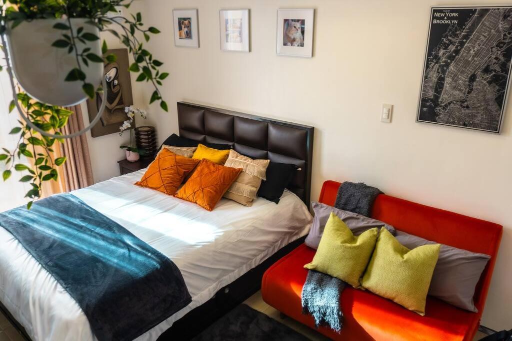 Luxury Resort Condo in Pasig FastWifiPoolSmartLock, Metro Manila