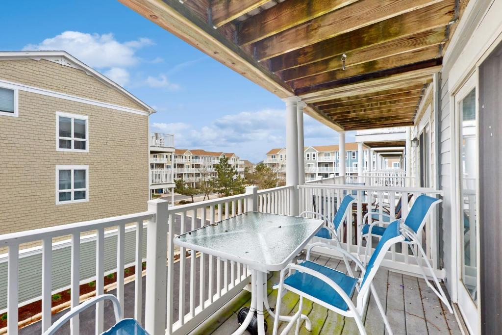 Villas of Beach Cove --- 29076 Beach Cove Square #D7 photo 2