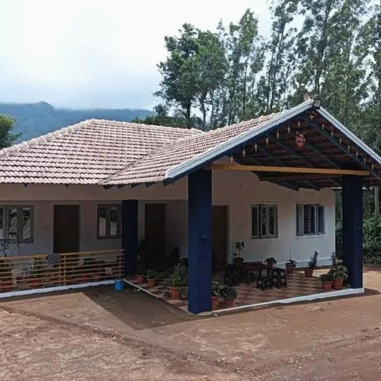 Eastern Giri home stay