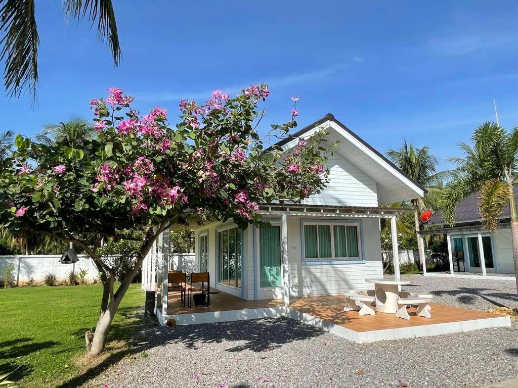 Samroyyod Cottage photo 1