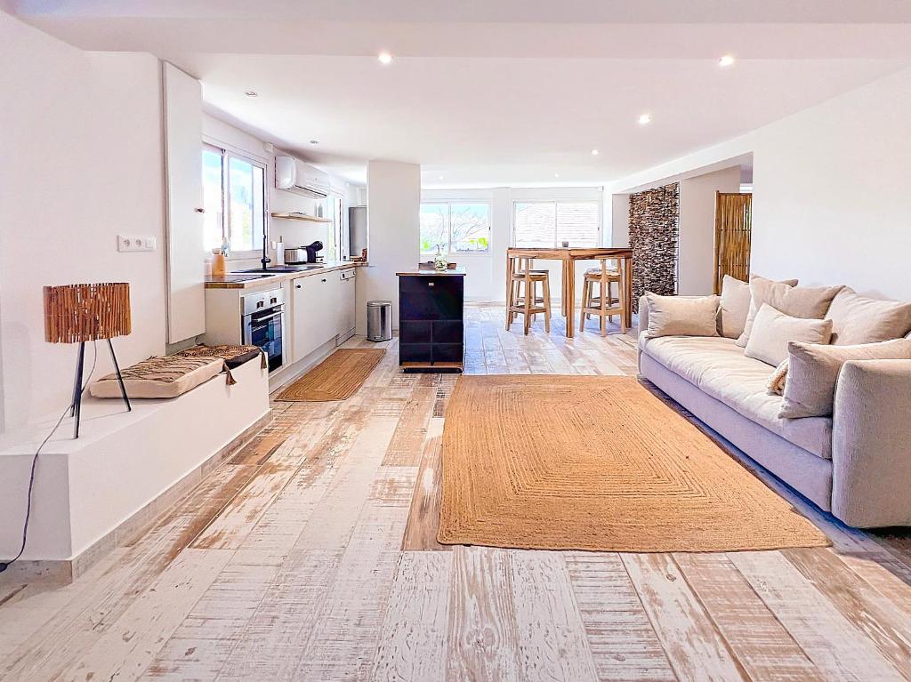 ZouZou charming apartment with swimming pool photo 1