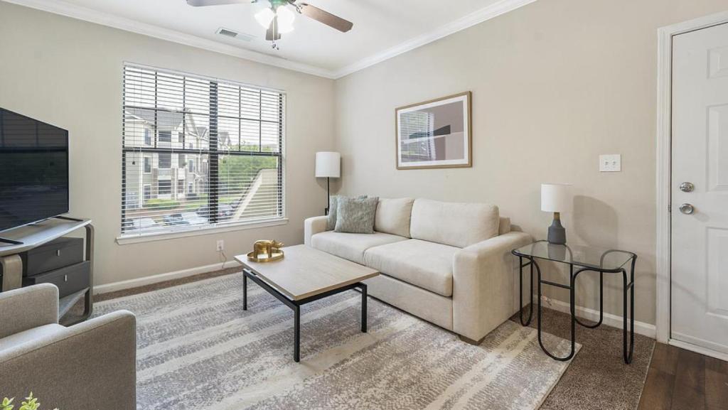 Landing at Crescent Park Commons - 1 Bedroom in Greer