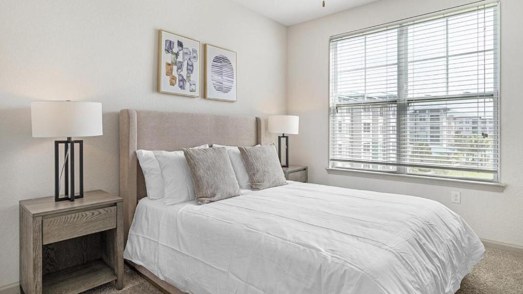Landing at Three Rivers - 1 Bedroom in Central Fort Wayne photo 2