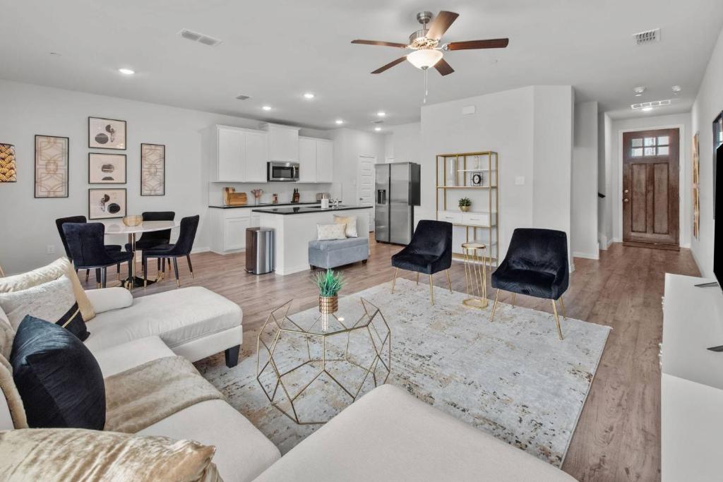 Lewisville Lake Urban Escape photo 4