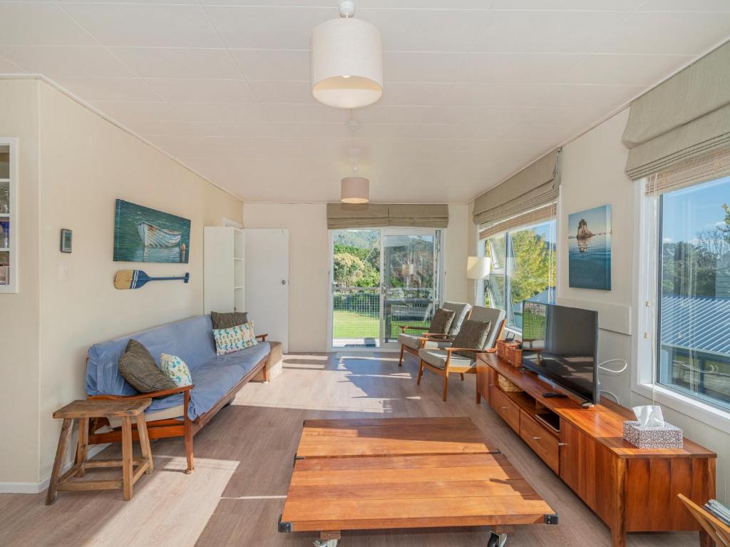 Hahei Kiwi Bach - Hahei Holiday Home photo 3