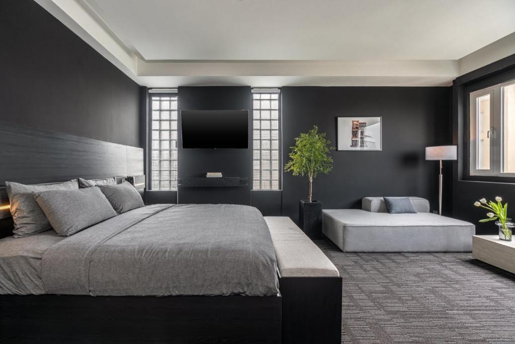 M Village Nguyễn Kiệm - Cosmo Airport Hotel