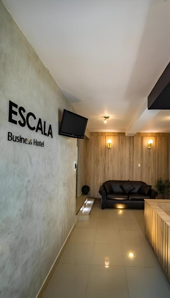 ESCALA BUSINESS HOTEL