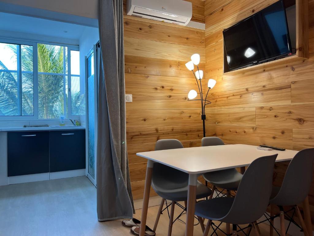 GITE PEI LA VANILLE Duplex Bord de Nature