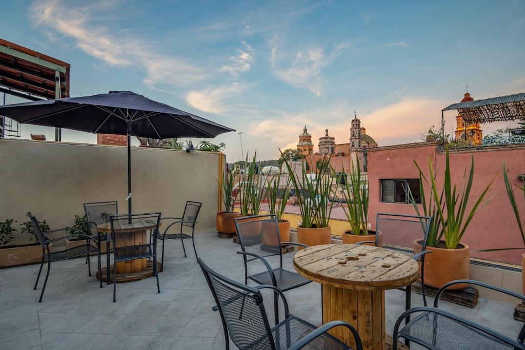 Casa Pandurata, 2BR Modern Condo, Downtown San Miguel photo 1